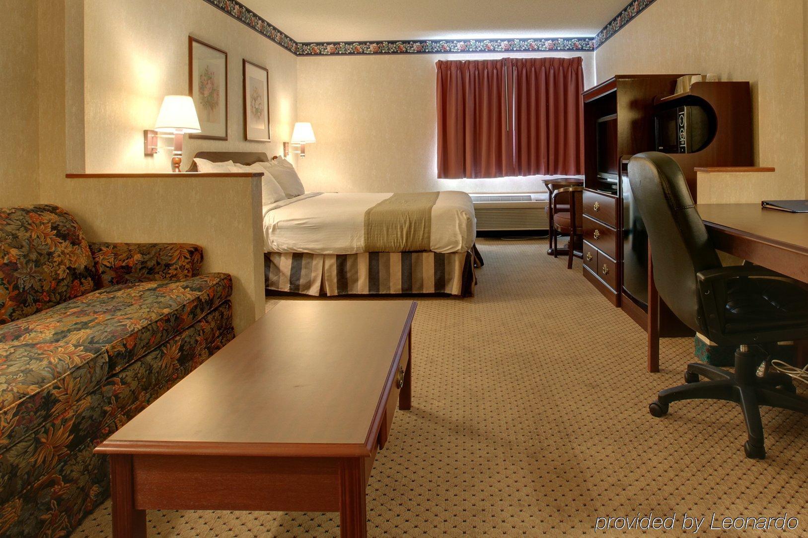 Americas Best Value Inn And Suites Saint Charles Bilik gambar