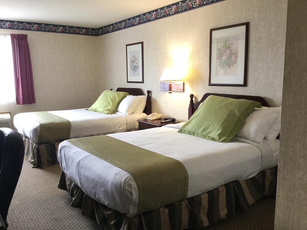 Americas Best Value Inn And Suites Saint Charles Luaran gambar