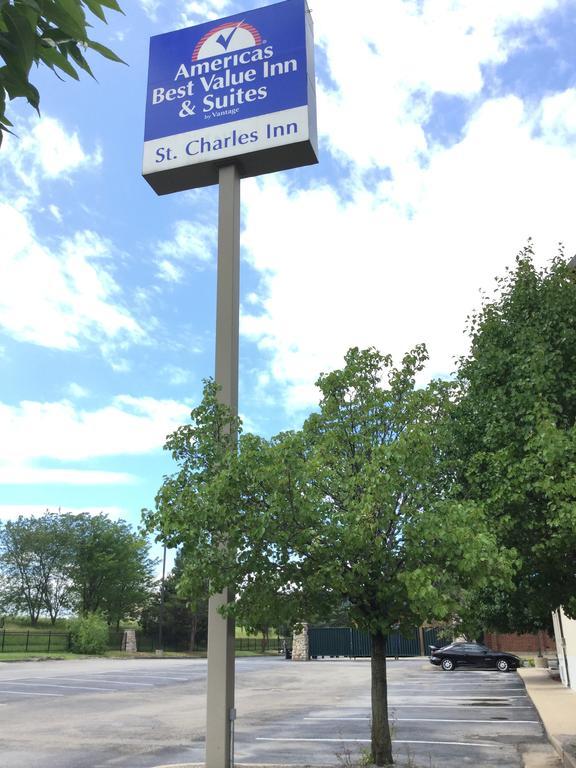 Americas Best Value Inn And Suites Saint Charles Luaran gambar