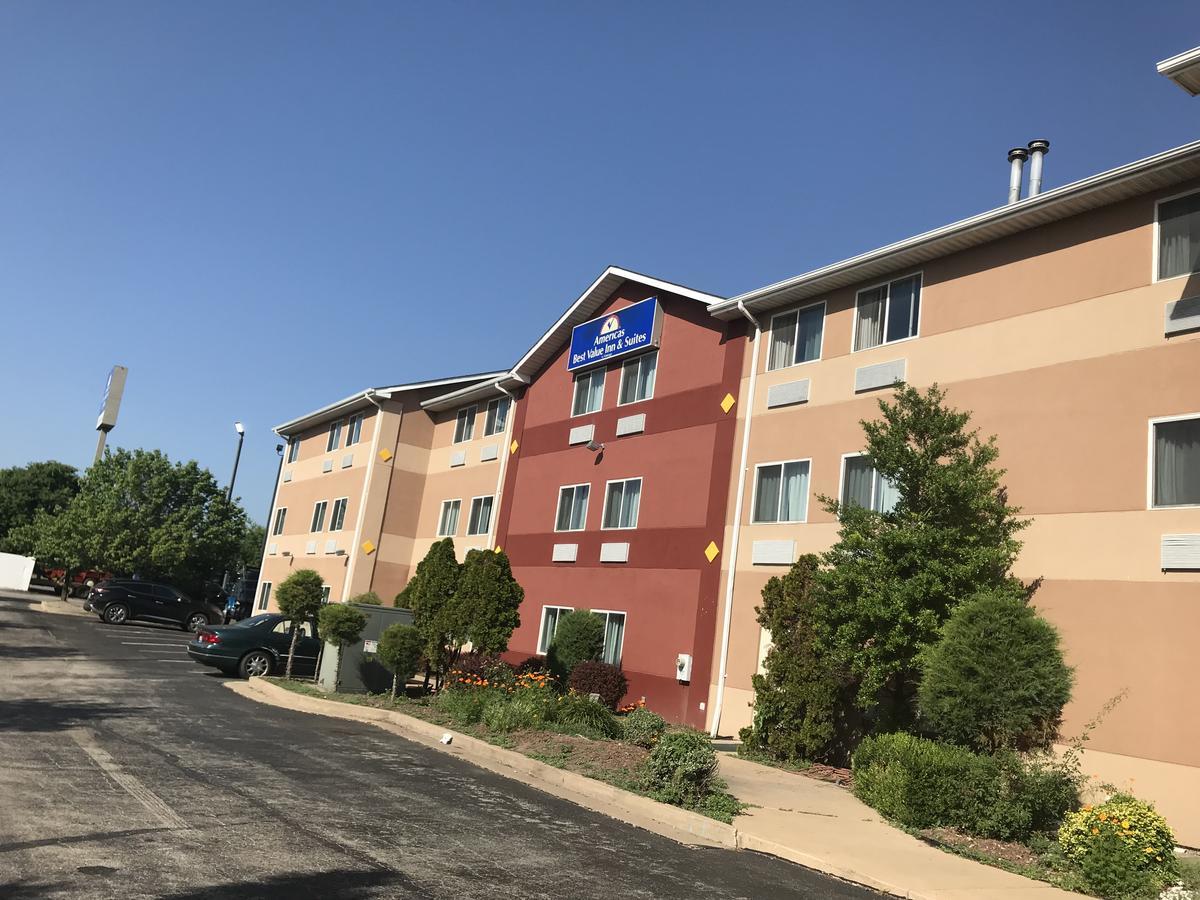 Americas Best Value Inn And Suites Saint Charles Luaran gambar