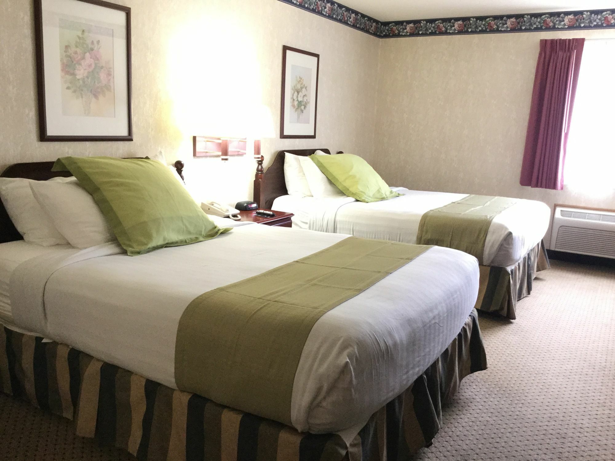 Americas Best Value Inn And Suites Saint Charles Luaran gambar
