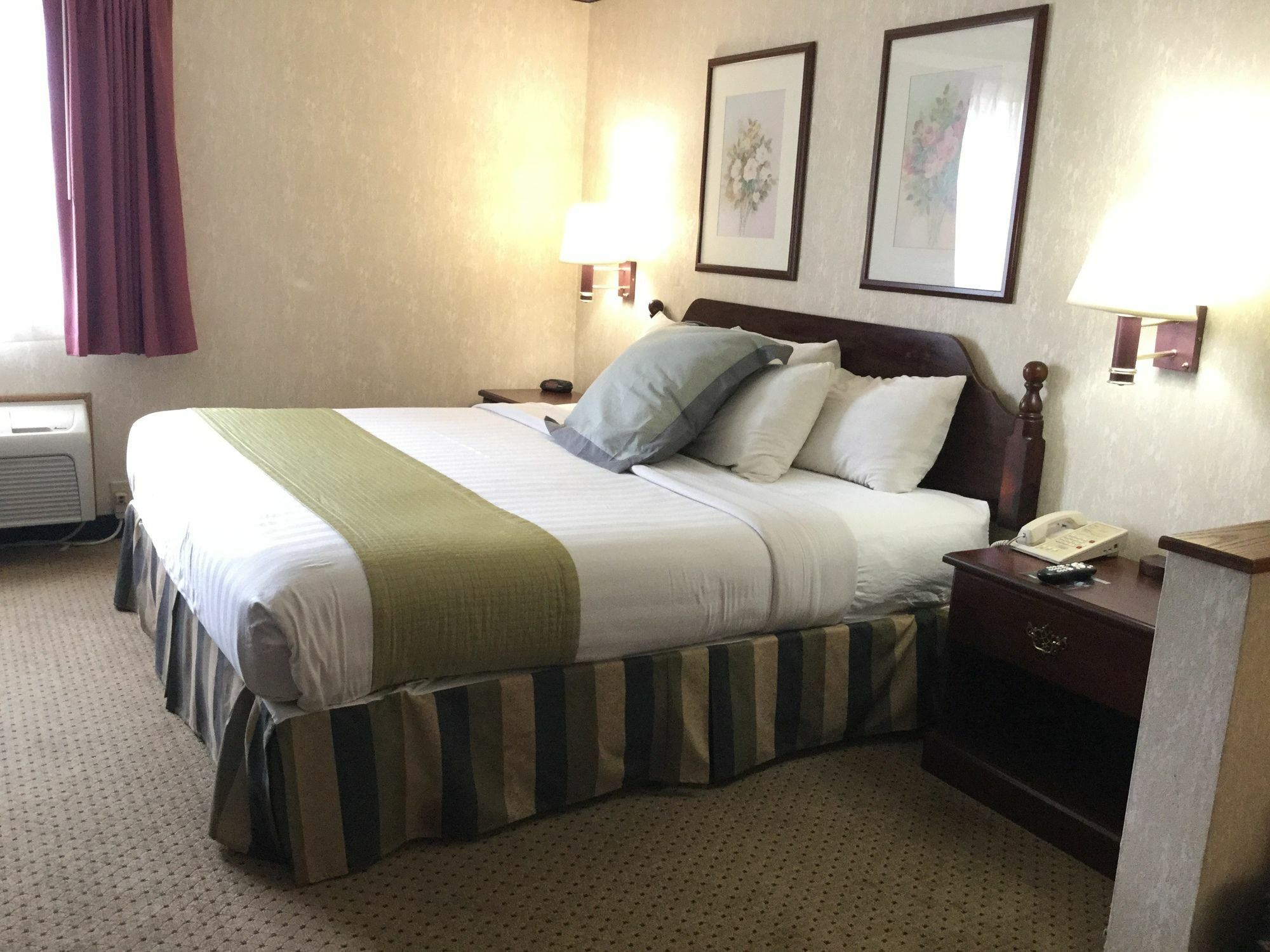 Americas Best Value Inn And Suites Saint Charles Luaran gambar
