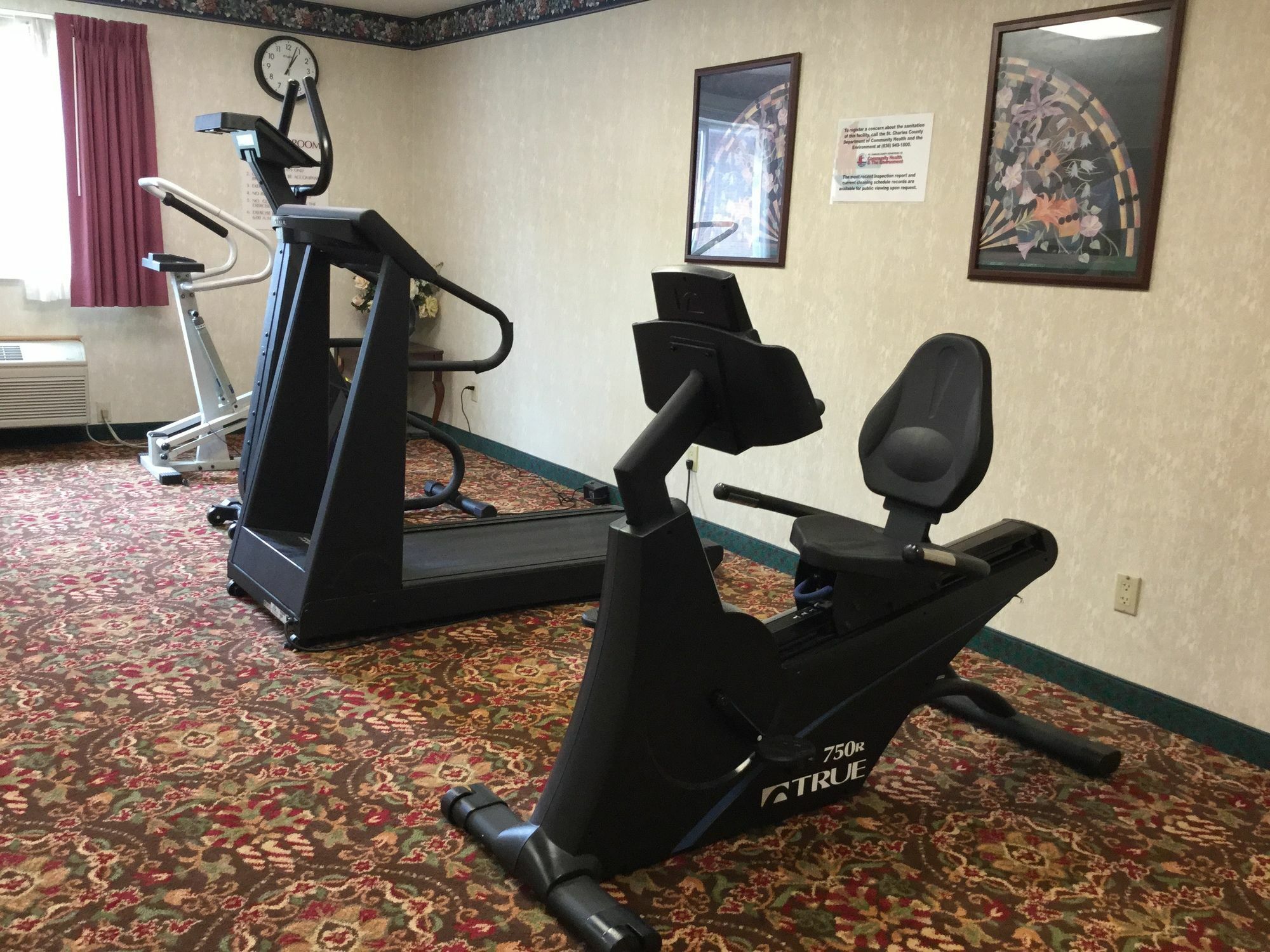 Americas Best Value Inn And Suites Saint Charles Luaran gambar