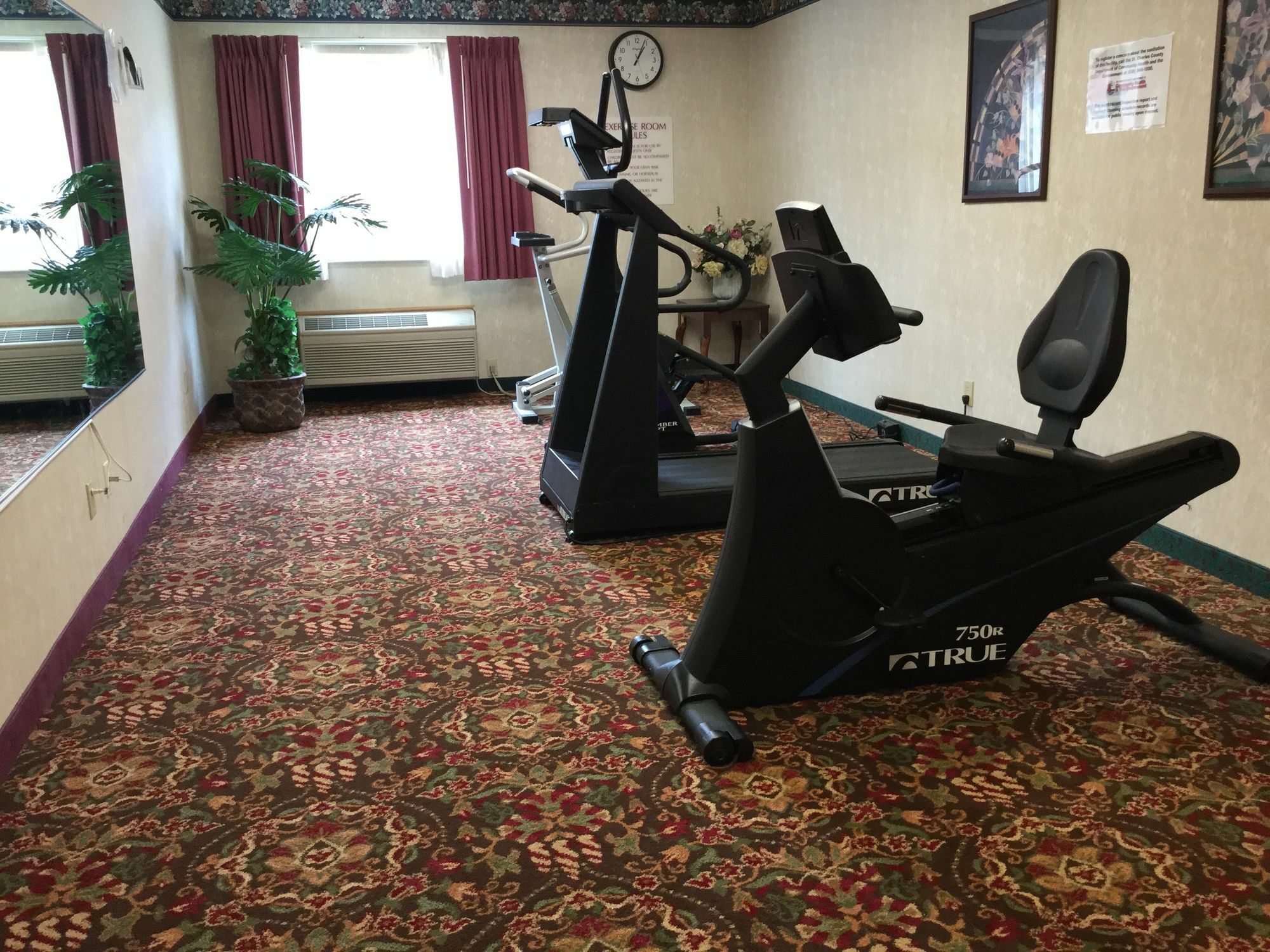 Americas Best Value Inn And Suites Saint Charles Luaran gambar