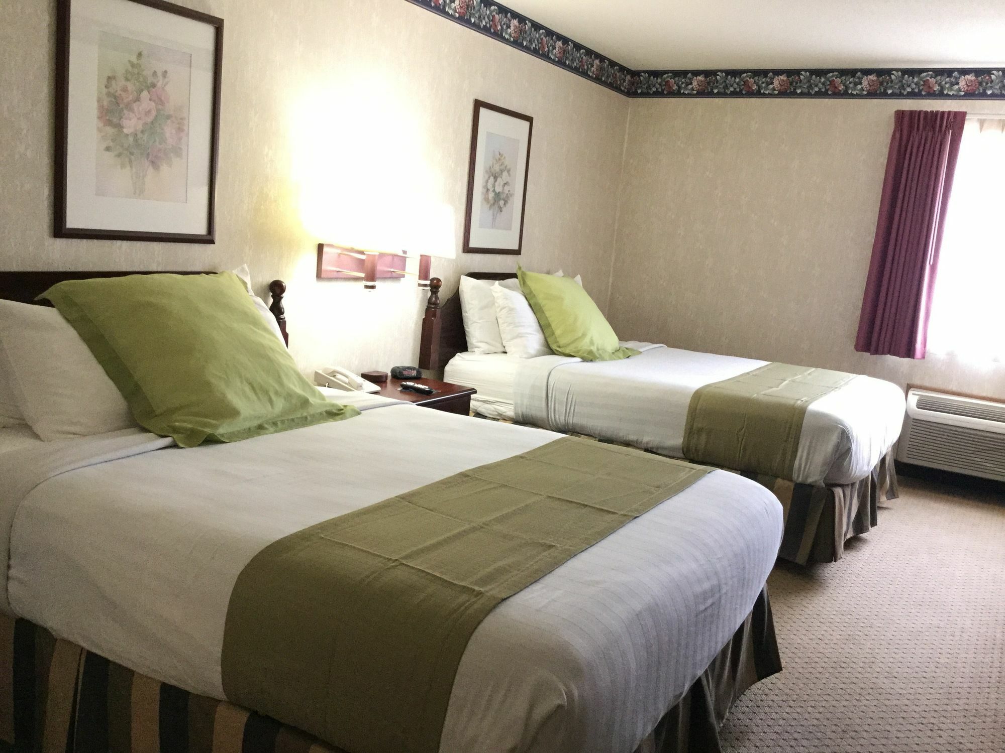 Americas Best Value Inn And Suites Saint Charles Luaran gambar